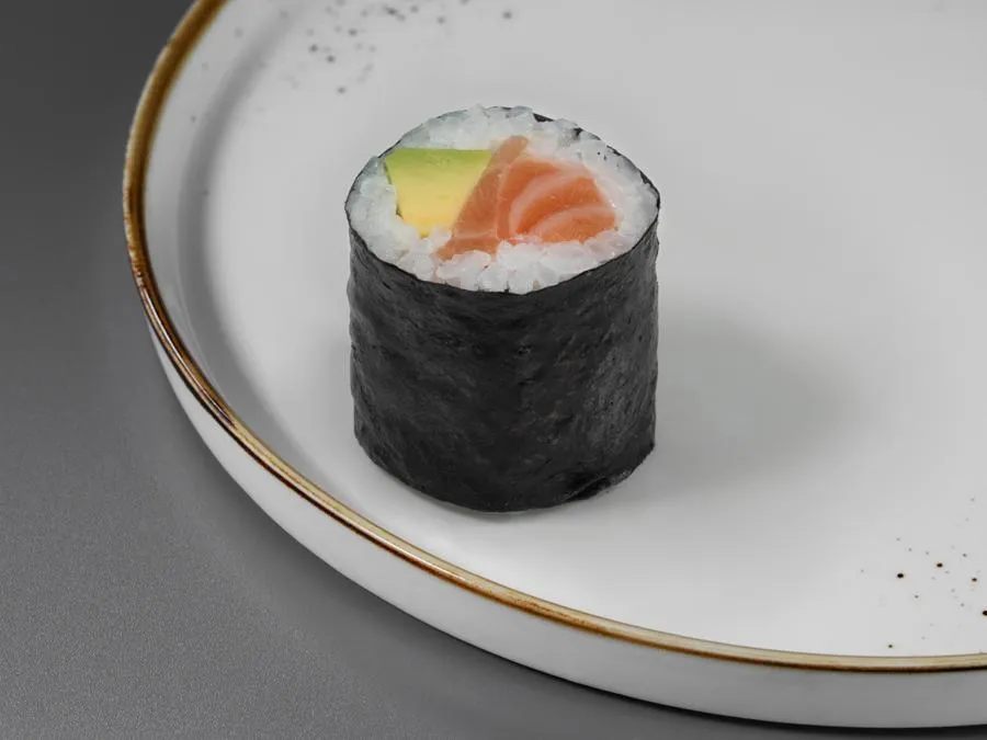 Маки с лососем (8шт.) 